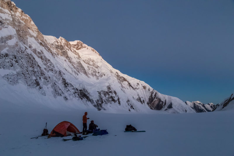 Лагерь на леднике Звездочка