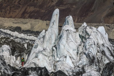 Ледовые сераки на леднике Бивачный